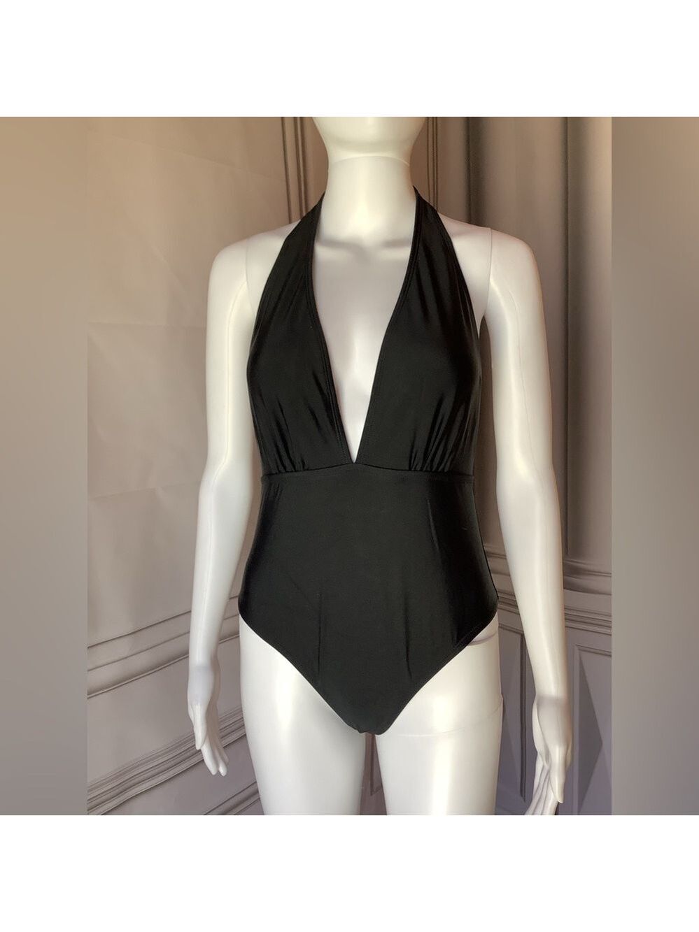 **CUPSHE** Women's One Piece Swimsuit Sexy Deep V Neck Black Tie Medium NWT